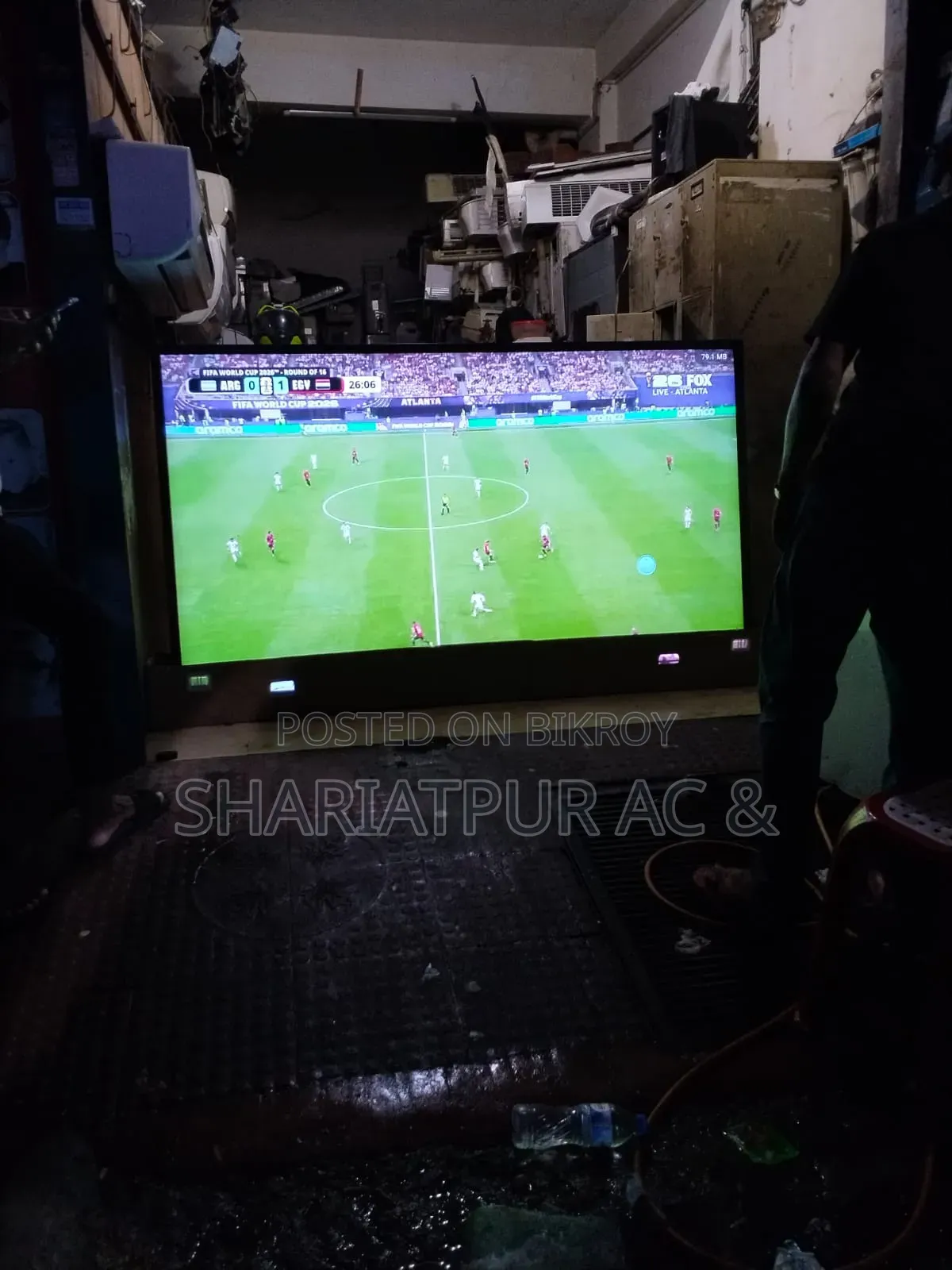 Hitachi TV 86"