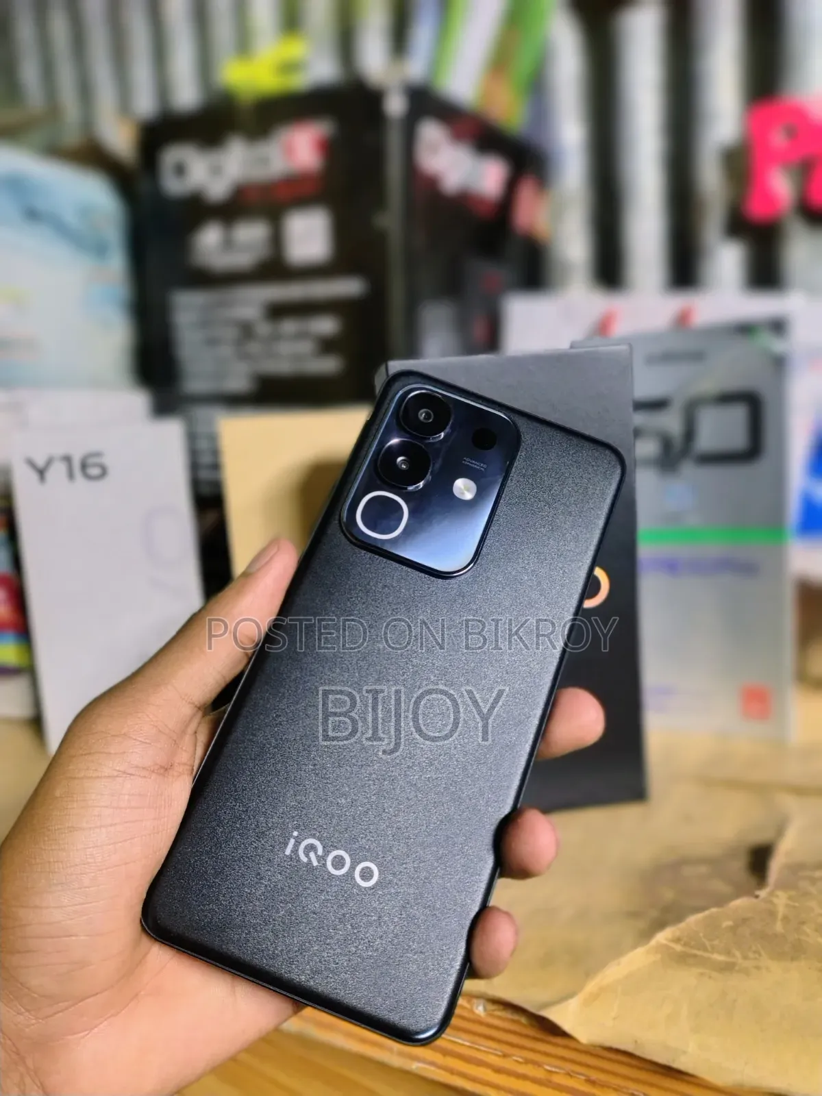 iQOO Z10x 128 GB Black