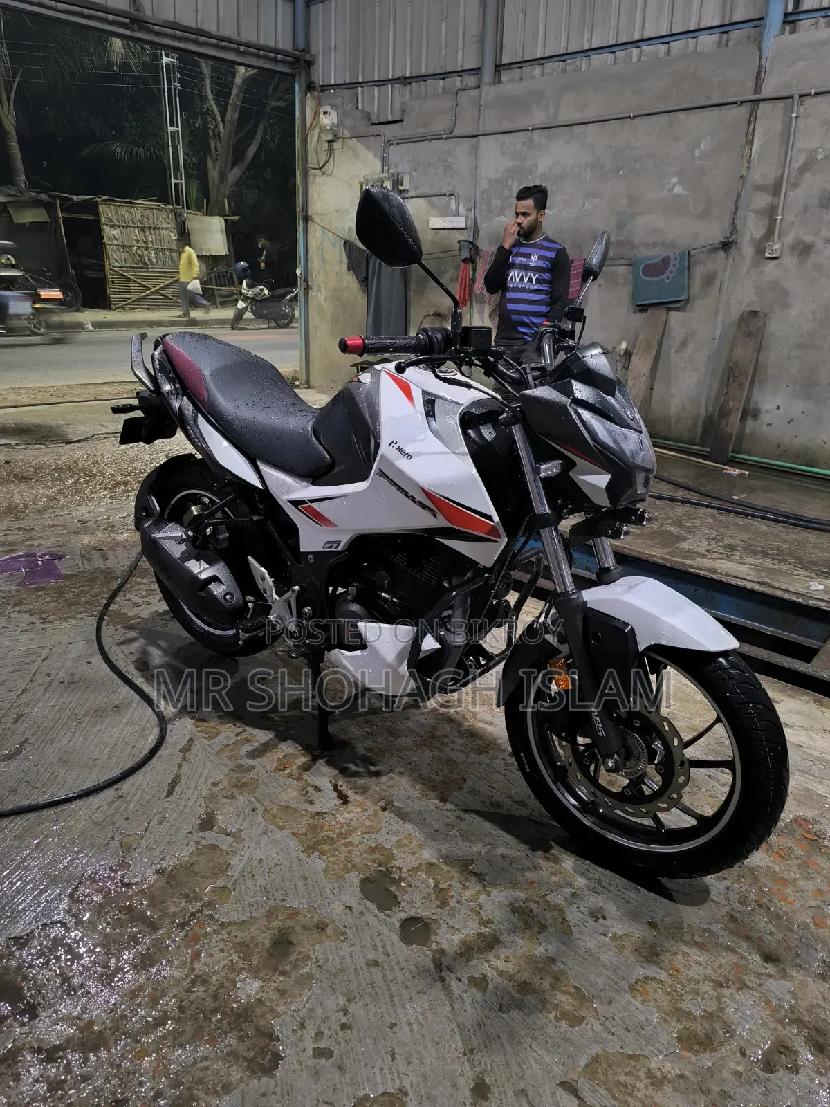 Hero Thriller 160R Refresh 2021 White