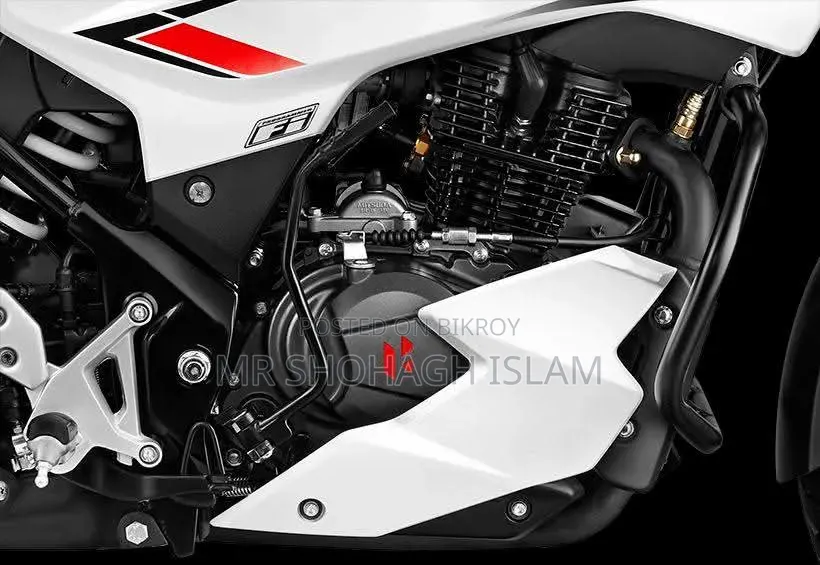 Hero Thriller 160R Refresh 2021 White