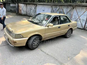 Toyota Corolla 1991 Gold