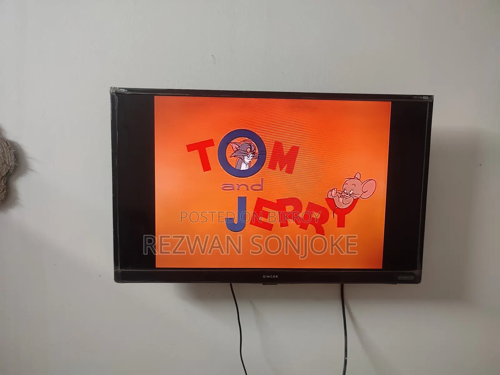Used Singer 32" Voice Control Smart LED TV