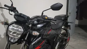 New Suzuki 2021 Black