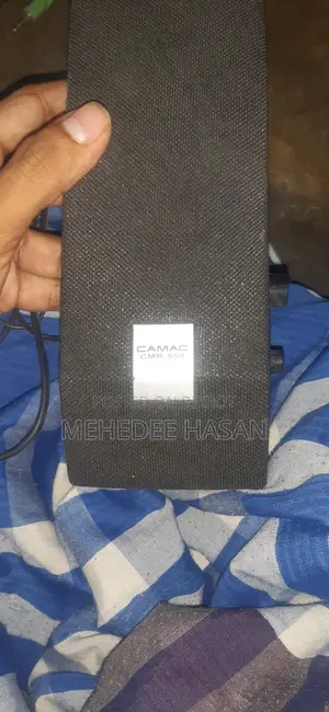 Camac CMK-858 স্পিকার