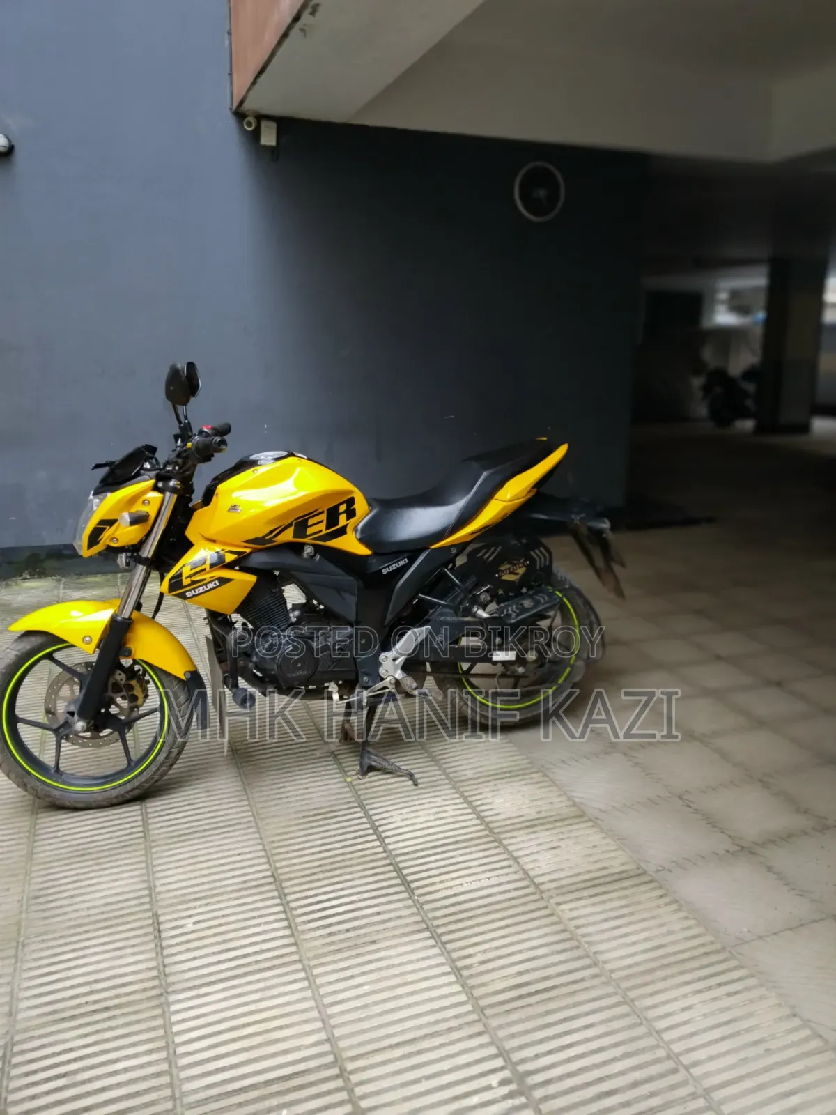 Suzuki Gixxer Monotone 2025 Yellow