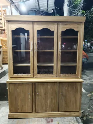Show Case 5*6 Feet