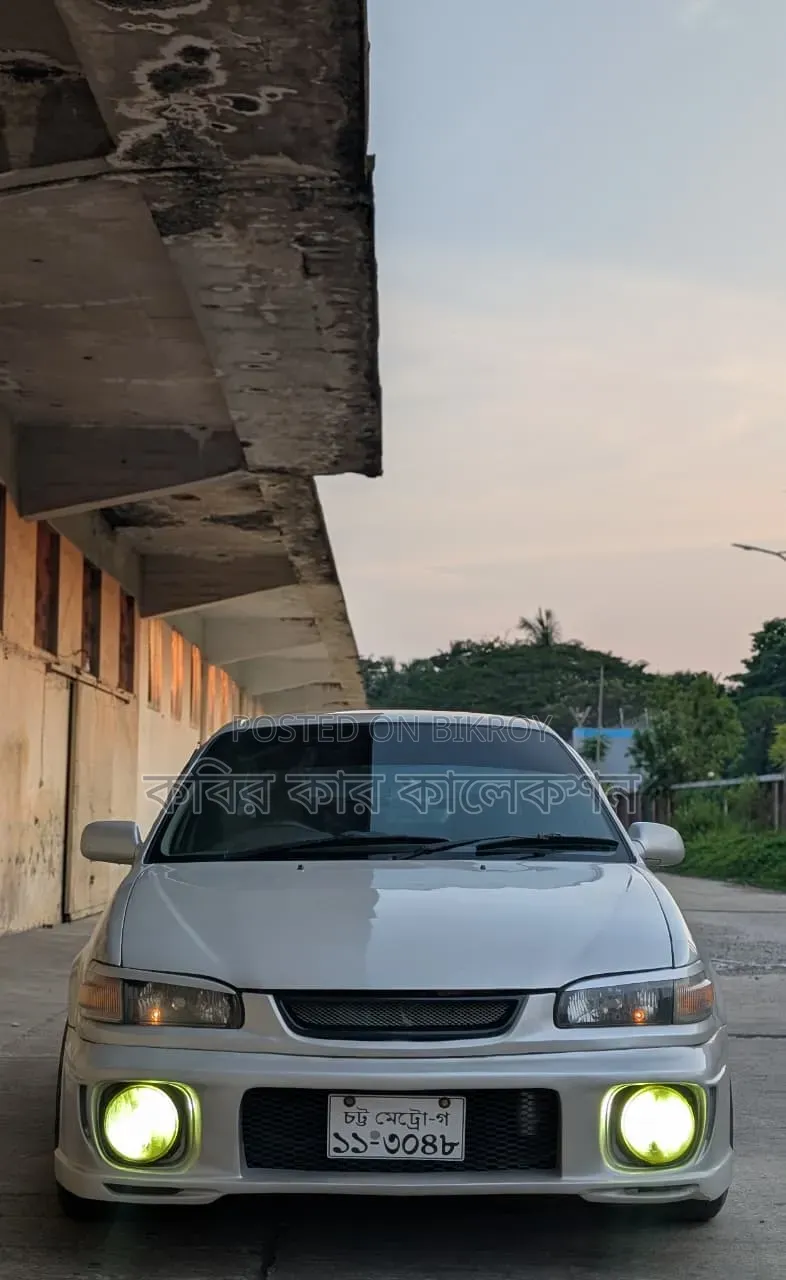 Toyota Corolla 1995 Silver