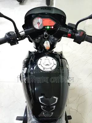 বাজাজ পালসার ১৫০ ২০১৯ ব্ল্যাক
