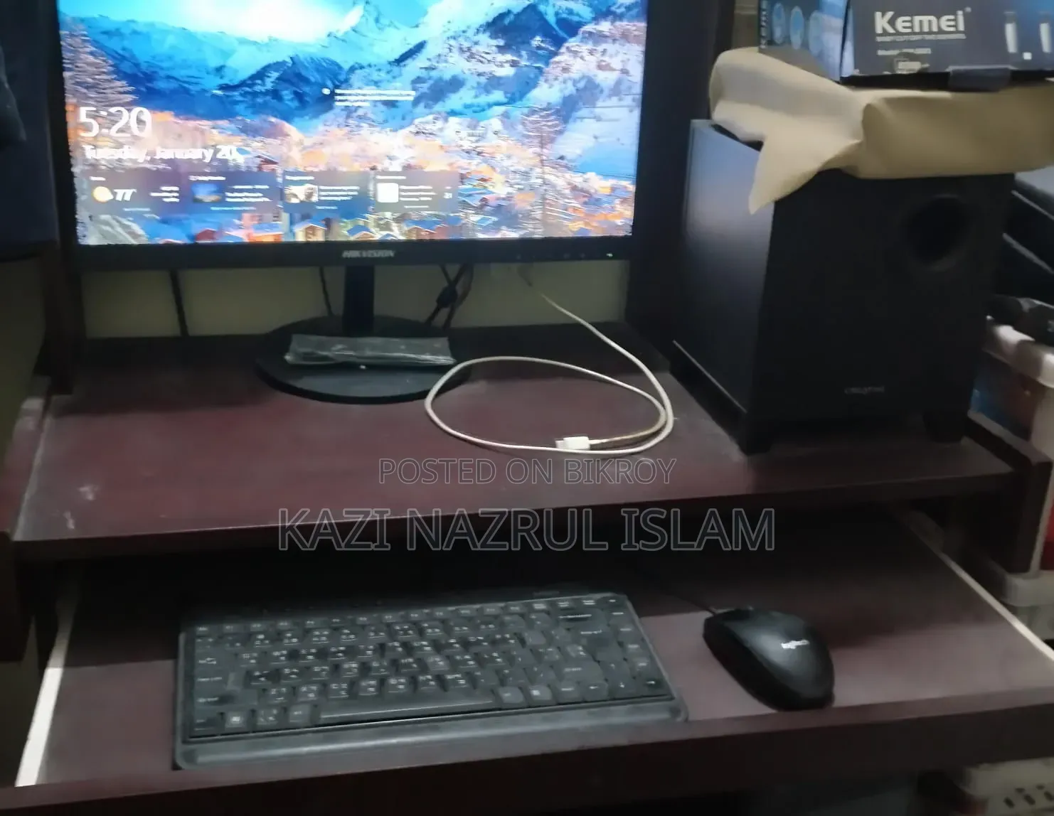ডেস্কটপ কম্পিউটার গিগাবাইট GB-BACE-3160 ৮জিবি ইন্টেল কোর i3 এসএসডি ৭০০জিবি