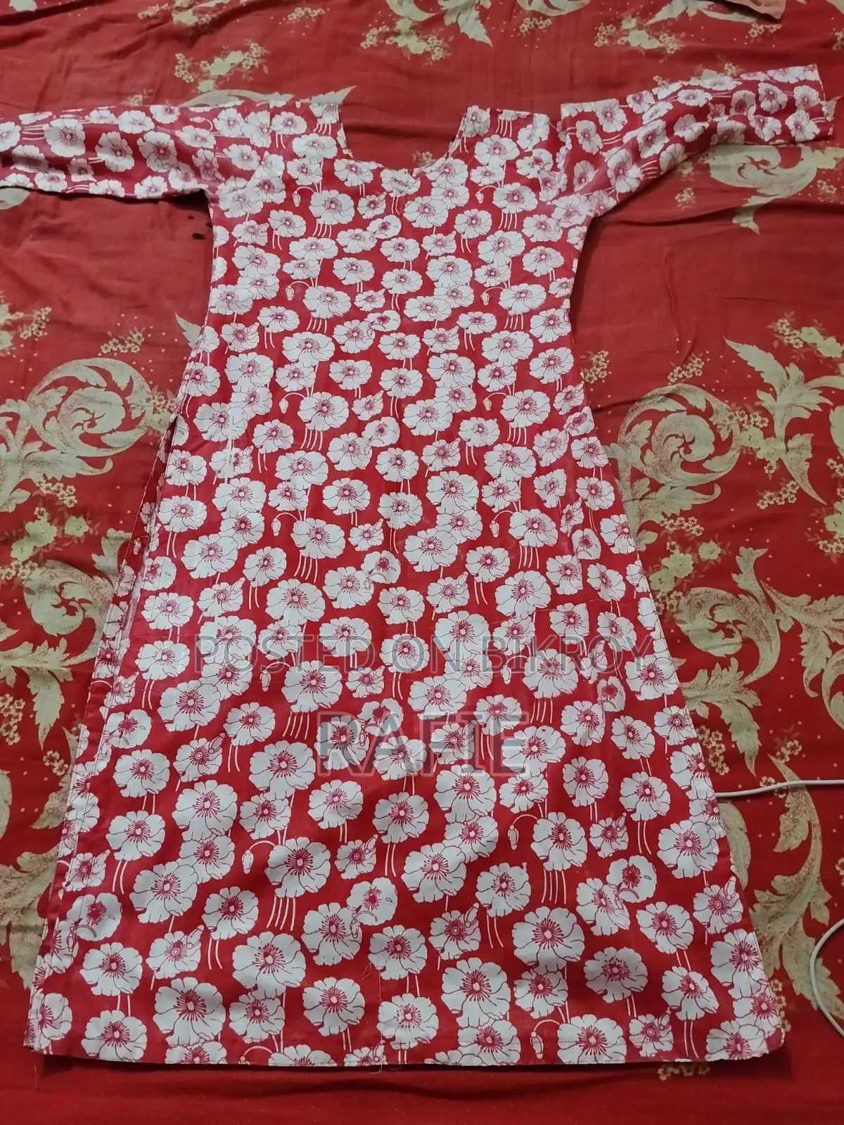 Selling Dresses at Low Price