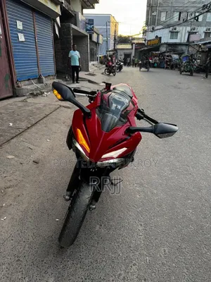 Honda CBR 2022 Red