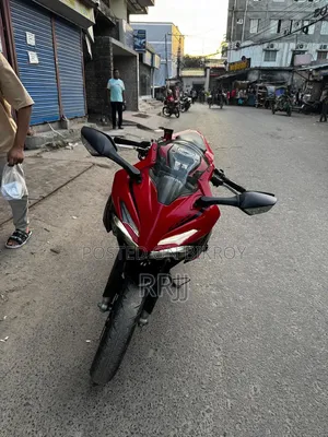 Honda CBR 2022 Red