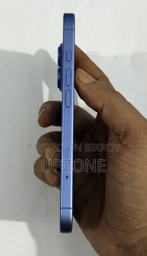 Apple iPhone 16 128 GB Blue