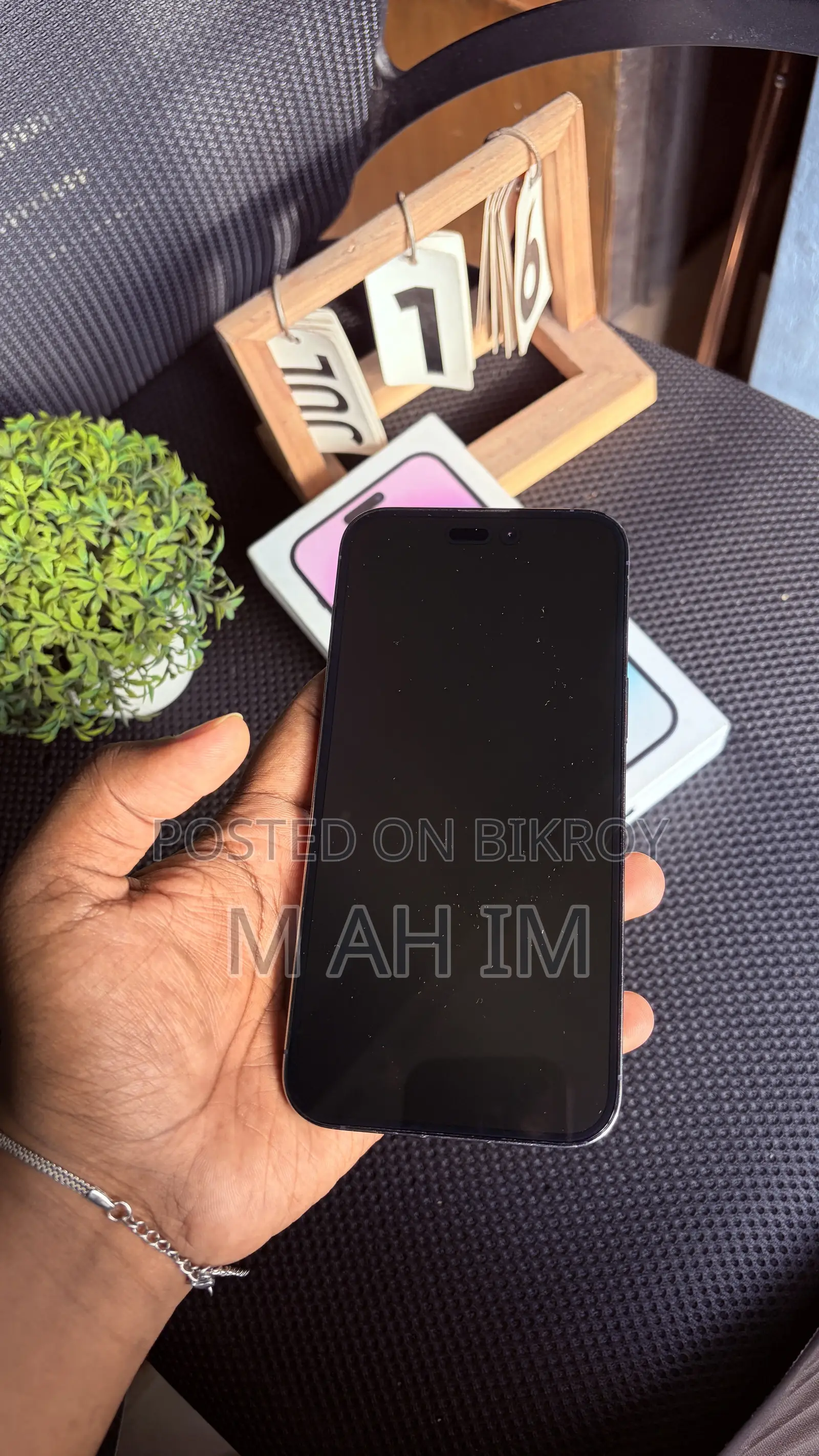 অ্যাপল আইফোন ১৪ প্রো ম্যাক্স ১২৮ জিবি পার্পল