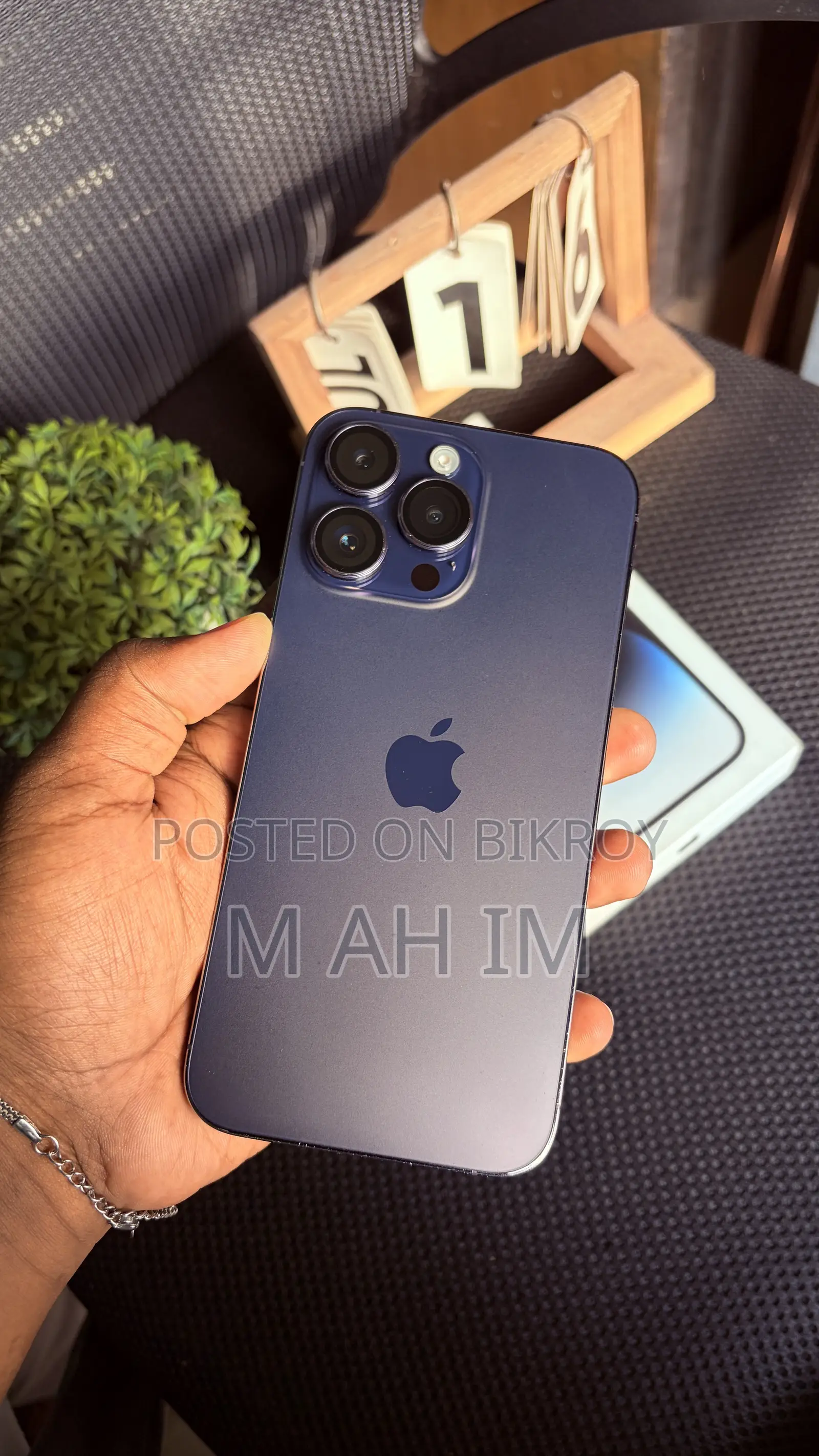 অ্যাপল আইফোন ১৪ প্রো ম্যাক্স ১২৮ জিবি পার্পল