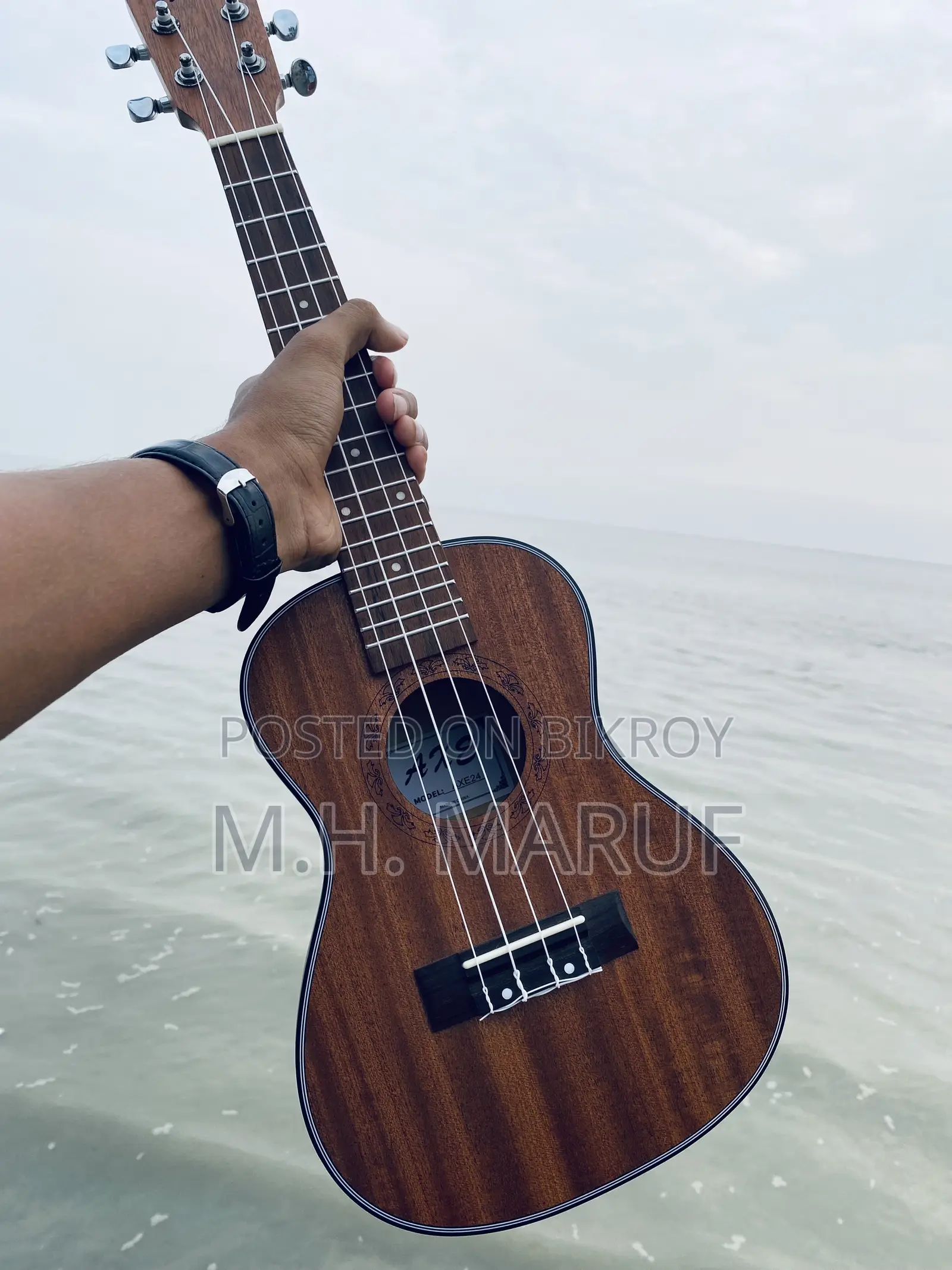 Ukulele 24"