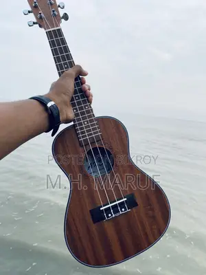 Ukulele 24"
