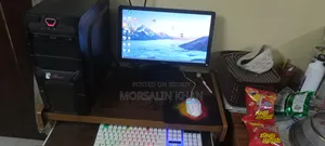 Desktop Computer Dell 8GB Intel Core i3 SSD 250GB