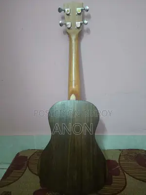 Yahama Uk-24-60 Ukulele
