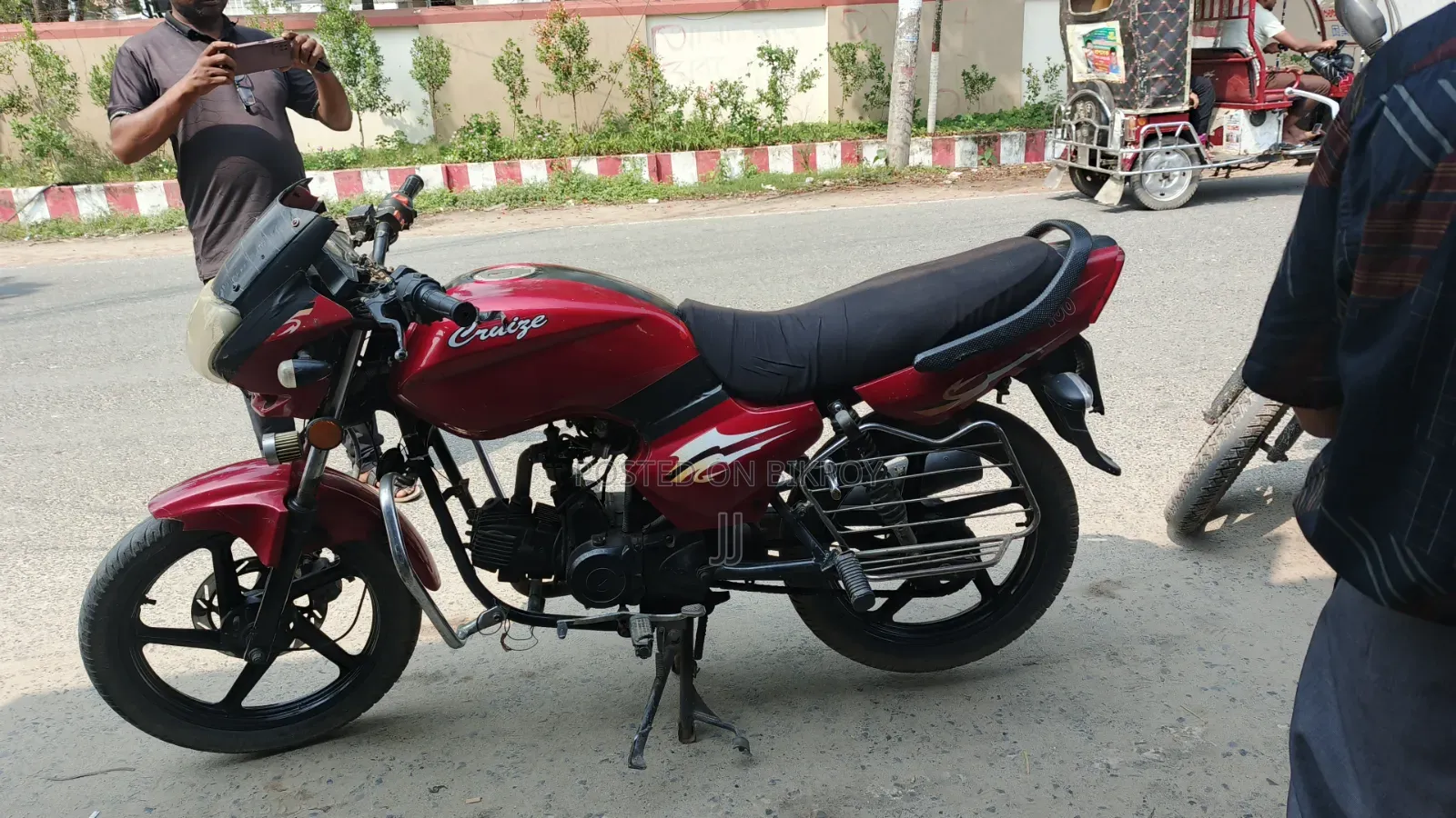 ওয়ালটন ক্রুজ ২০১৬ রেড