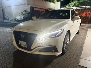 টয়োটা ক্রাউন ২০১৯ পার্ল