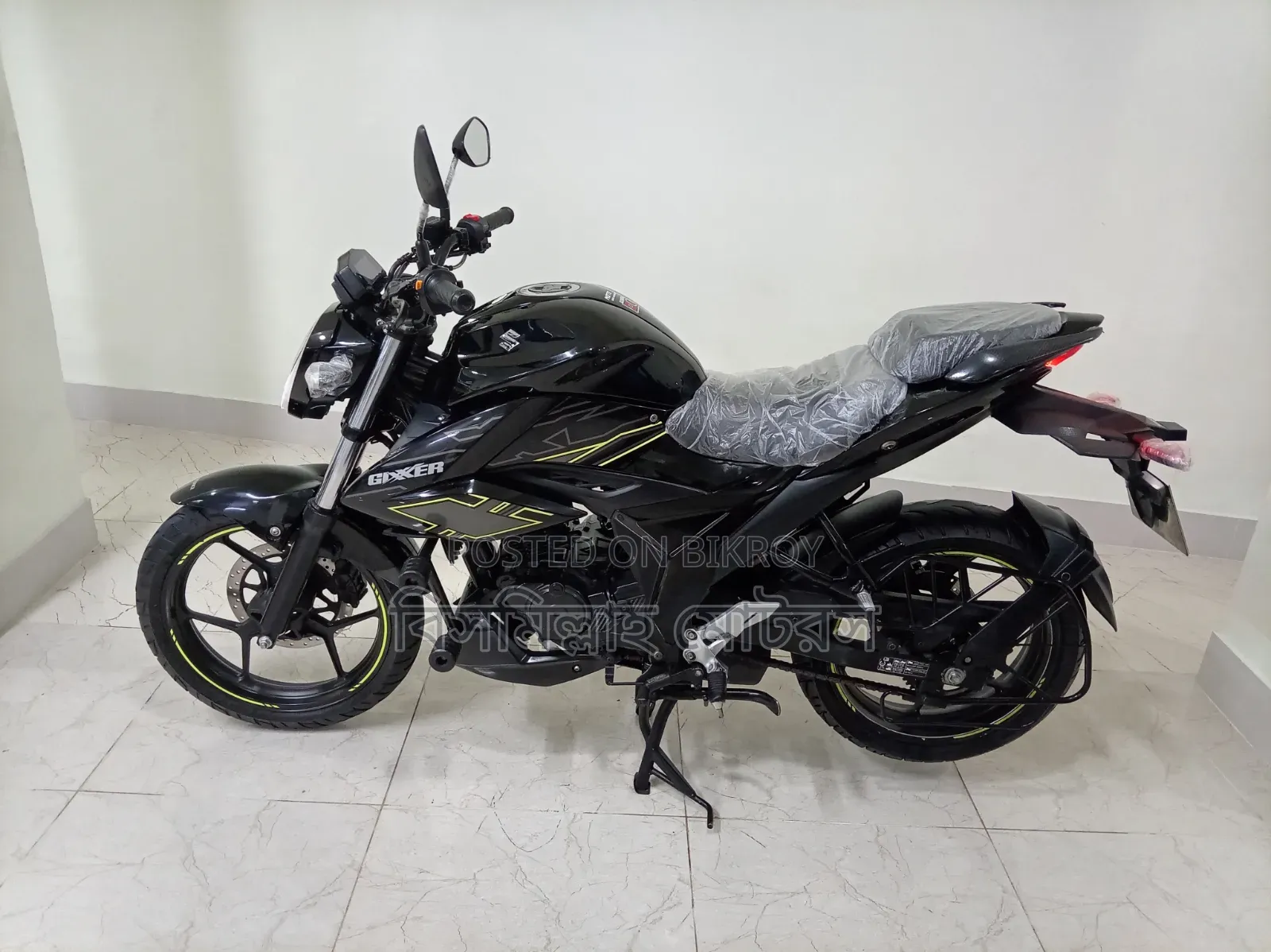 New Suzuki 2025 Black