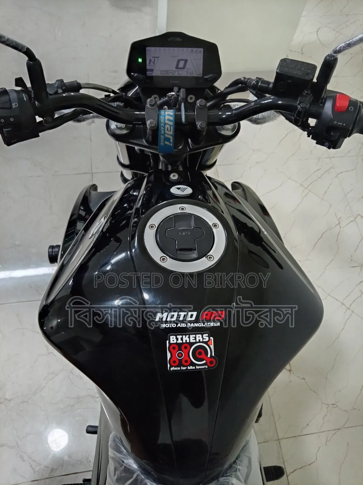 New Suzuki 2025 Black
