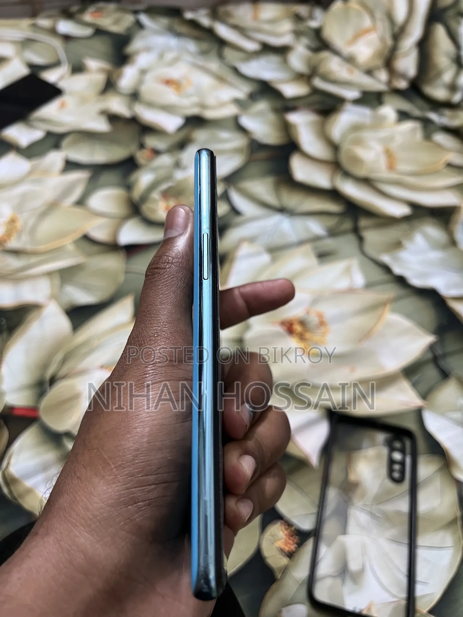 নতুন ওয়ানপ্লাস নর্ড ৫ ২৫৬ জিবি ব্লু