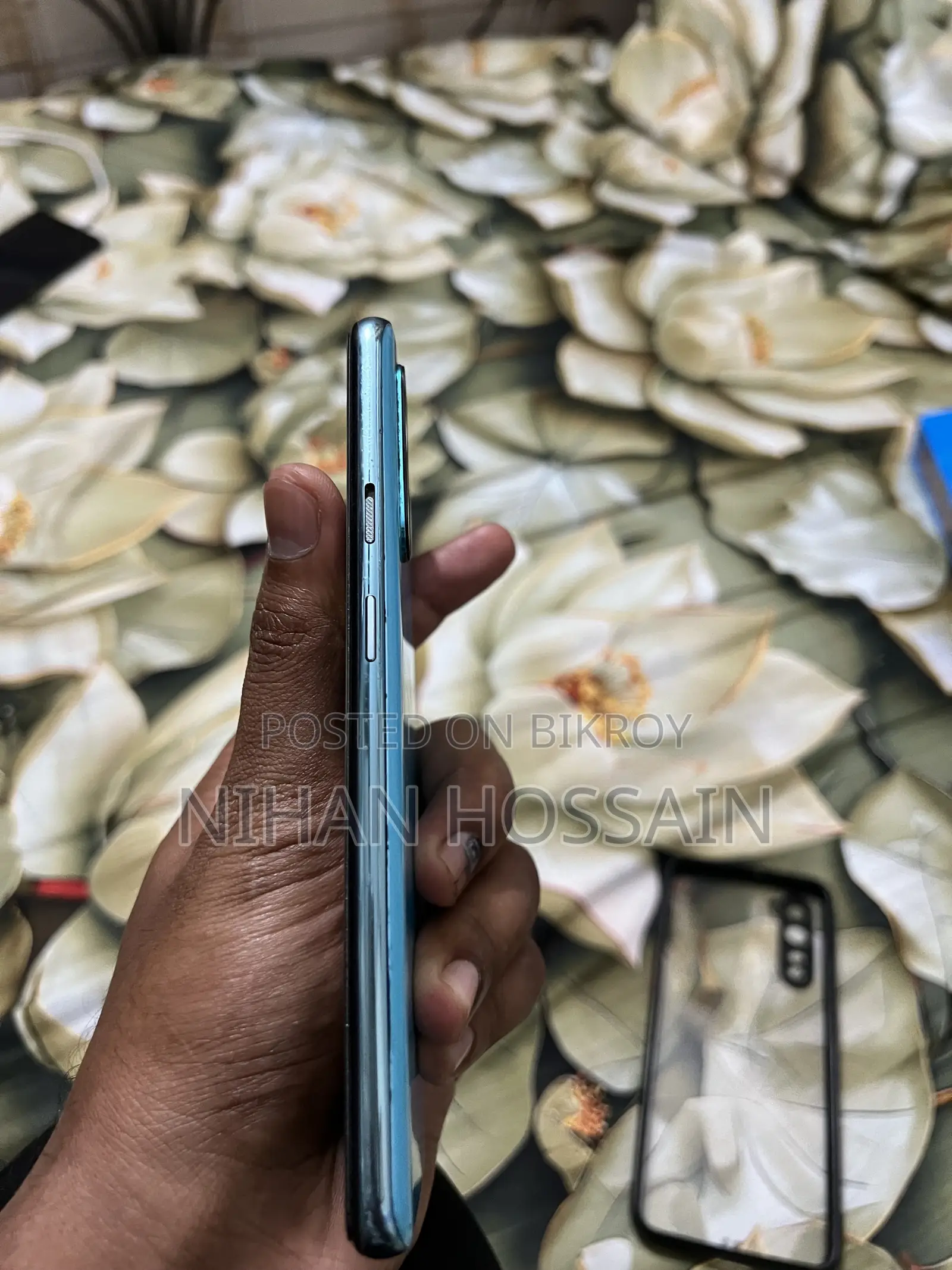 নতুন ওয়ানপ্লাস নর্ড ৫ ২৫৬ জিবি ব্লু