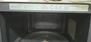 This oven is brand new, those who are interested can take it, it has been brought from Singapore.