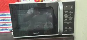 This oven is brand new, those who are interested can take it, it has been brought from Singapore.