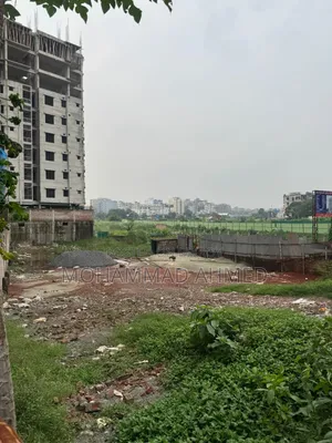 ৩ বেডরুমের অ্যাপার্টমেন্ট ইসিবি চত্বরে বিক্রয়ের জন্য