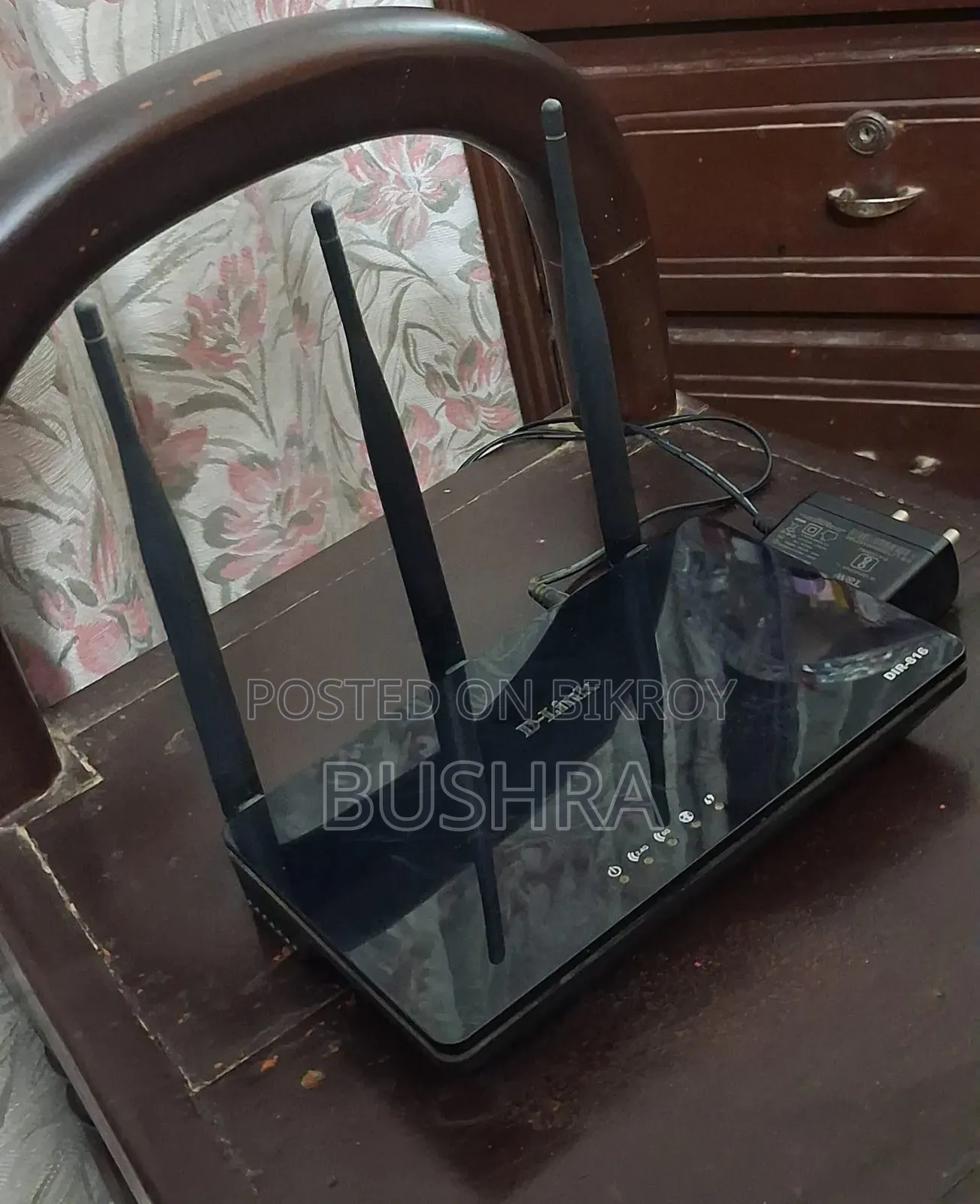 ডি-লিংক ডিআইআর-৮১৬ রাউটার; ৩ অ্যান্টেনা; ডুয়াল ব্যান্ড রাউটার