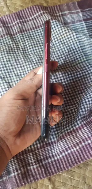 Vivo Y11 32 GB Red