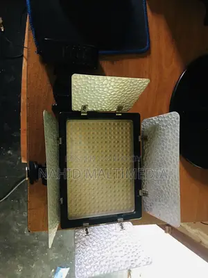 Yongnuo 300iii Pro LED Video Light