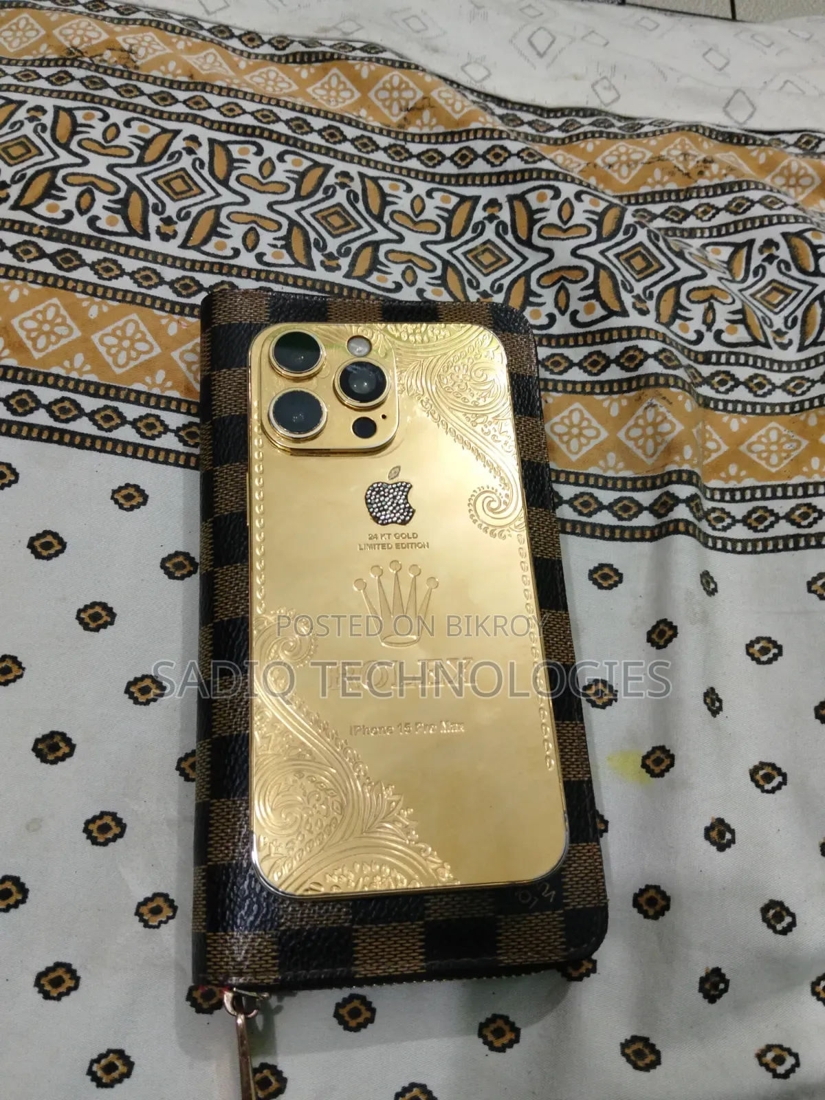 Apple iPhone 15 Pro Max 256 GB Gold