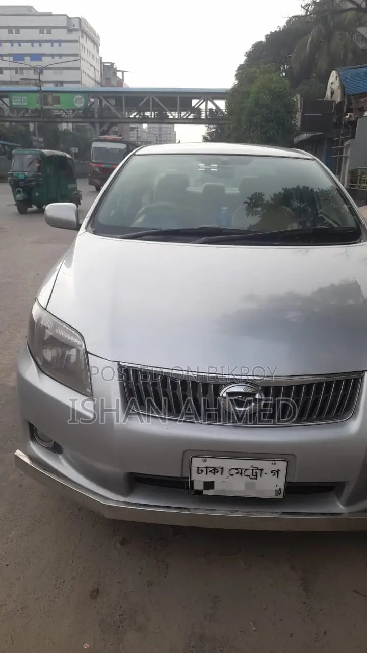 Toyota Axio 2011 Silver