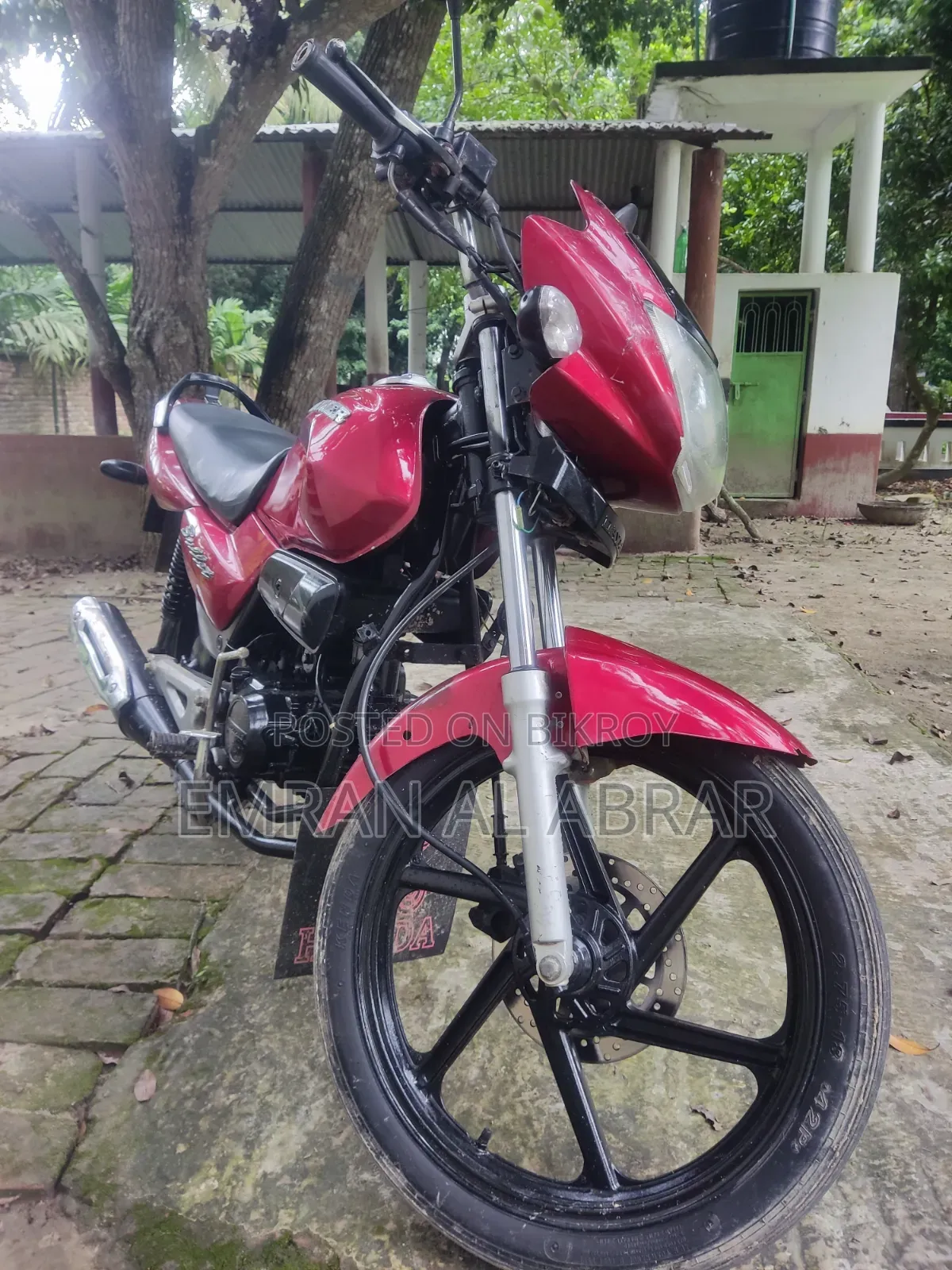 Runner Bullet 100 2015 Red