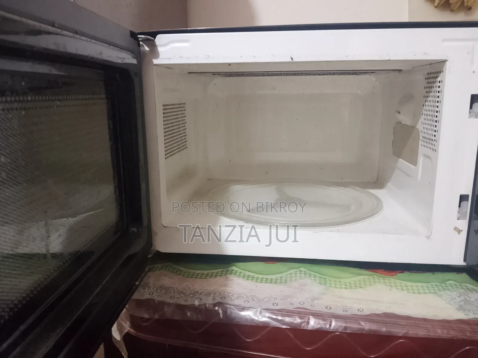 Microwave Oven