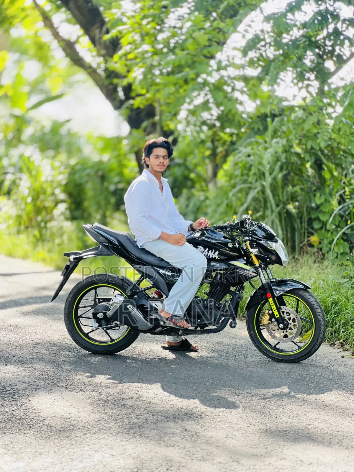 Suzuki Gixxer Monotone 2026 Black