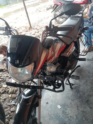 New Hero HF Deluxe 2023 Black