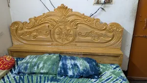 ৬/৭ খাট সেগুন কাঠের ব্যবহার করা বিক্রি করব