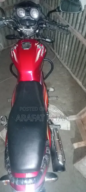 Bajaj Discover 100 2018 Red