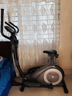 Life Fitness Magnetic Exercise Bike | Good Condition