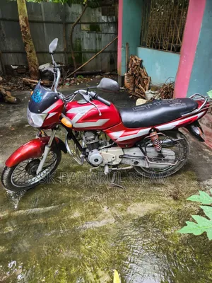 Bajaj CT 100 2015 Red