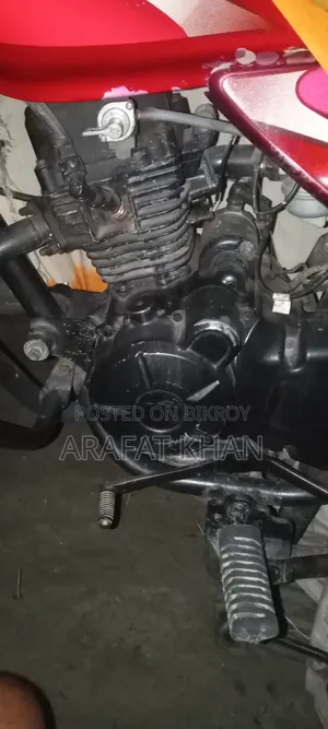 Bajaj Discover 100 2018 Red