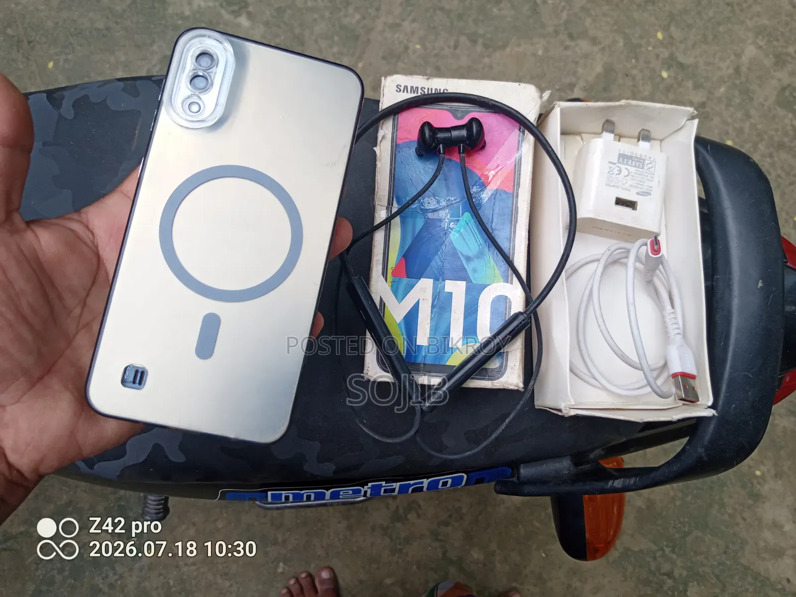 Samsung Galaxy M10 16 GB Blue