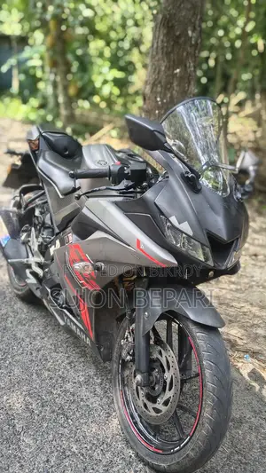 Yamaha R15 V3 2022 Gray