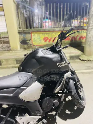 ইয়ামাহা এফজেডএস ভি৩ ২০২২ ব্ল্যাক