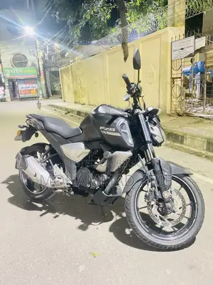 ইয়ামাহা এফজেডএস ভি৩ ২০২২ ব্ল্যাক